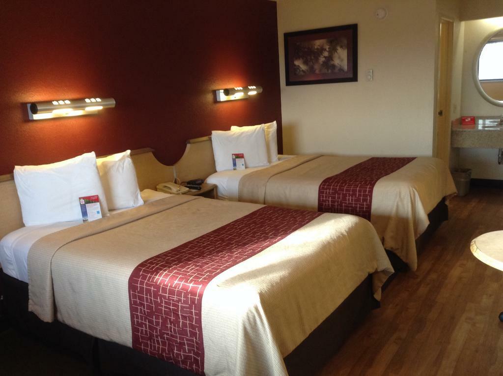 Motel Red Roof Expo Airport Louisville